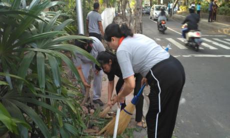 Memperingati Hari Lingkungan Hidup se-Dunia di Lingkungan Kantor