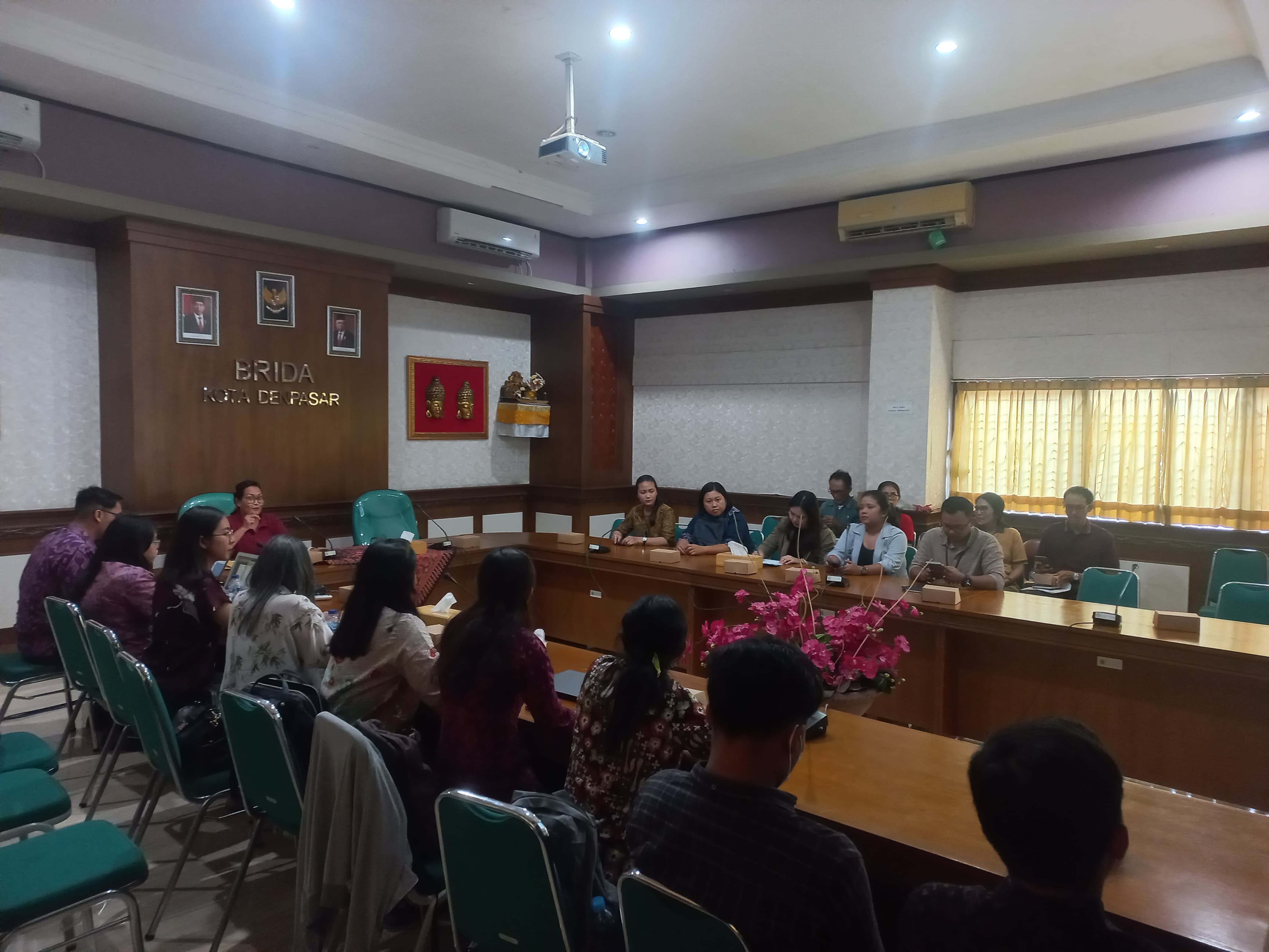 Rapat Sosialisasi Dan Penandatangan Administrasi HAKI Kajian Mitigasi Kebencanaan Di Kota Denpasar