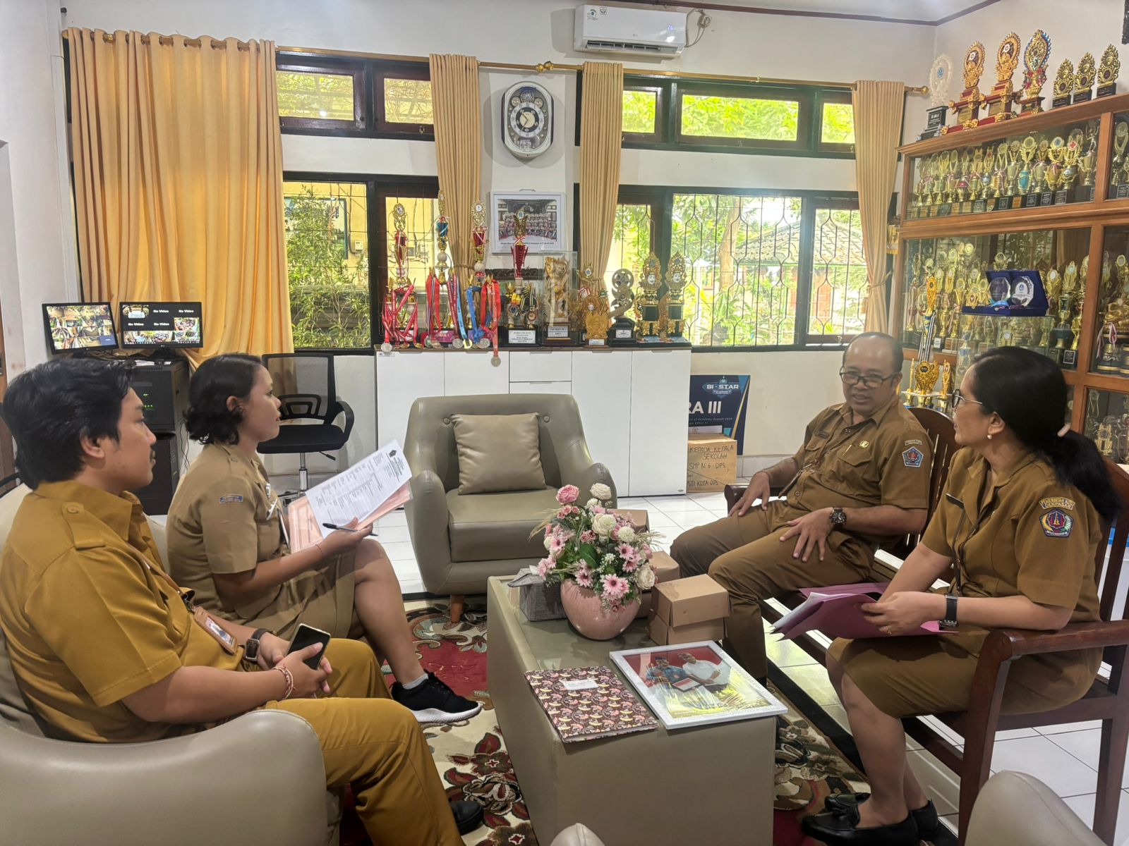 Monitoring dan Evaluasi Inovasi Daerah di SMP Negeri 6 Denpasar